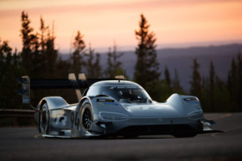 VW’s 680-hp assault on Pikes Peak goes electric
