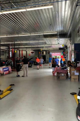 True to the values of the automotive aftermarket, when Eccles Auto Service in Dundas, Ont., put together its Grand Opening, it decided to make it a hammer-time a fundraiser in support a local hospice. 