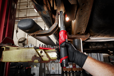Milwaukee Tool continues to expand its line-up of fastening solutions with the introduction of their new M12 FUEL 3/8” and 1/4" Extended Reach High Speed Ratchets. 