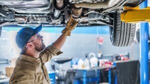 automotive mechanic lift